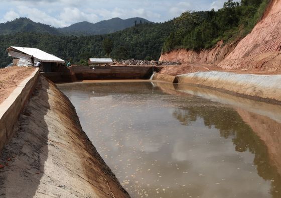 2000kW의 물 터빈 발전기