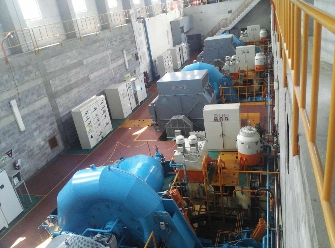 수평 동기 발전기 출력 능력 100KW ~ 20MW 발전기 흥분 시스템 3Mx3Mx2.5M