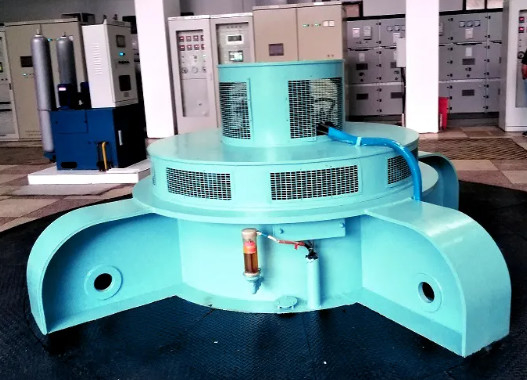 고정된 러너 블레이드 카플란 수력 터빈 6-20KV 발전기 전압 및 오일-물 냉각